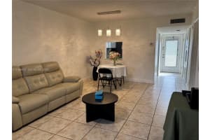 351 Cambridge Rd 108 Hollywood, FL 33024 - MLS#A11936431