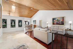 2685 Nw 27th Ter Boca Raton, FL 33434 - MLS#A11936470