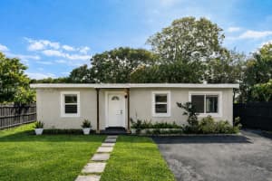 1032 Nw 11th Pl Fort Lauderdale, FL 33311 - MLS#A11936475