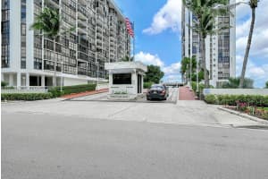 1915 Brickell Ave APT C1213, Miami, FL 33129, - MLS#A11936495