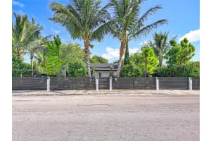 10045 Sw 172nd St, Miami