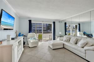 2600 Diana Dr APT 104, Hallandale Beach, FL 33009, - MLS#A11936509