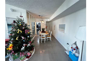 801 Brickell Bay Dr APT 761, Miami, FL 33131, - MLS#A11936521