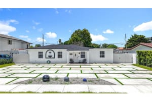 7410 Sw 39th St, Miami