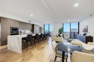 398 Ne 5th St 3718-3719 Miami, FL 33132 - MLS#A11936643