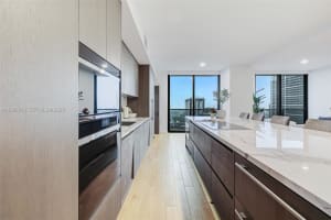 398 Ne 5th St 3718-3719 Miami, FL 33132 - MLS#A11936643