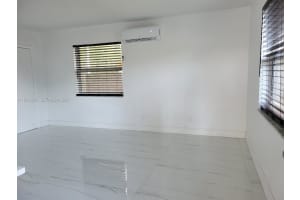 1300 Nw 4th Ave B Fort Lauderdale, FL 33311 - Off Market