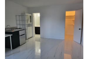 1300 Nw 4th Ave B Fort Lauderdale, FL 33311 - Off Market