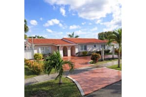 10251 Sw 27th St, Miami