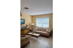 10251 Sw 27th St Miami, FL 33165 - MLS#A11936893