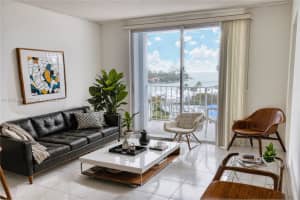 6900 Bay Dr 10k Miami Beach, FL 33141 - MLS#A11936896