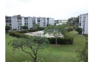 8620 N Sherman Cir 408, Miramar