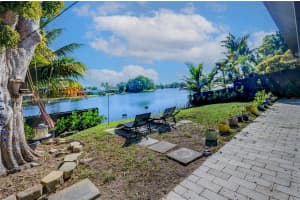 1511 NW 87th Way, Pembroke Pines, FL 33024, - MLS#A11936937