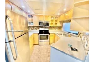 5200 NW 31st Ave APT 32, Fort Lauderdale, FL 33309, - MLS#A11936987