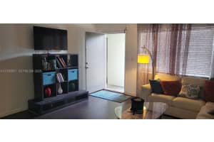 609 NE 13th Ave APT 104, Fort Lauderdale, FL 33304, - MLS#A11936991