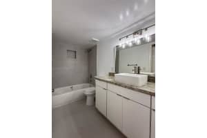 B, 8343 Lake Dr APT 405, Doral, FL 33166, Sold 02/01/26