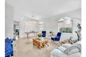 357 NW 154 Ave, Pembroke Pines, FL 33028, - MLS#A11937124