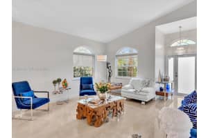 357 NW 154 Ave, Pembroke Pines, FL 33028, - MLS#A11937124