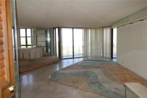 1000 NE Quayside Terrace APT 1807, Miami, FL 33138, - MLS#A11937138