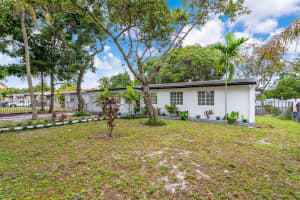 1635 NW 130th St, North Miami, FL 33167, - MLS#A11937142