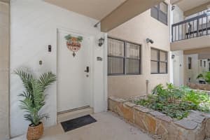 451 Ives Dairy Rd Apt 103-1, Miami, FL 33179, - MLS#A11937168