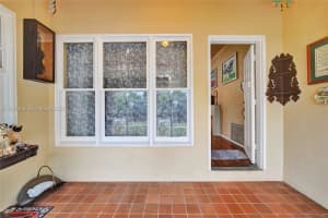 1340 Jackson St, Hollywood, FL 33019, - MLS#A11937200