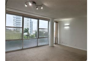 King Cole Condominium, 900 Bay Dr APT 413, Miami Beach, FL 33141, - MLS#A11937212