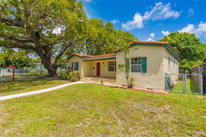 1941 Sw 18th St, Miami