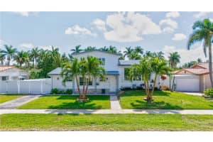 1016 NE 4th Ct., Hallandale Beach, FL 33009, - MLS#A11937281