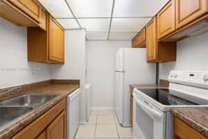 10032 Twin Lakes Dr # 37-B, Coral Springs, FL 33071, - MLS#A11937300