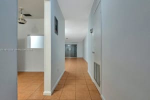 3033 NW 43rd Ave APT 109, Lauderdale Lakes, FL 33313, - MLS#A11937328