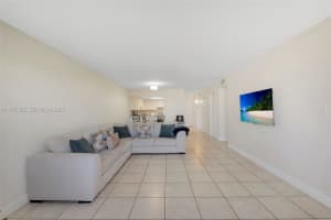 6940 Miami Gardens Dr 1 531, Hialeah, FL 33015, - MLS#A11937355