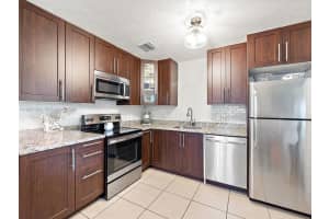 700 Sw 12th St Fort Lauderdale, FL 33315 - MLS#A11937364