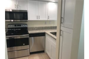 6995 Nw 186th St E503, Hialeah