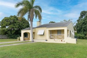 27 NW 21st St, Homestead, FL 33030, - MLS#A11937510