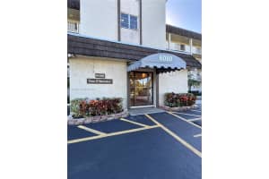 6080 NW 44th St APT 107, Lauderhill, FL 33319, - MLS#A11937527