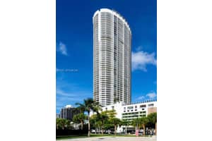 1750 N Bayshore Dr 1812, Miami