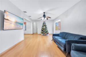 5015 E Palm Ct, Hialeah, FL 33013, - MLS#A11937644