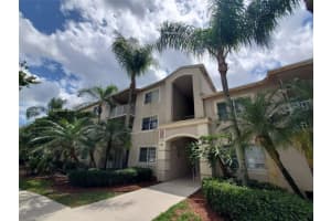 5041 Wiles Rd 106, Coconut Creek