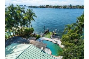 1375 N Biscayne Point Rd, Miami Beach