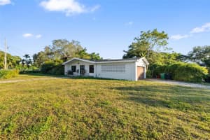 8690 SW 104th St, Miami, FL 33156, - MLS#A11937694