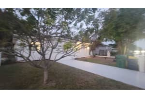 2951 Nw 49th St Miami, FL 33142 - MLS#A11937737