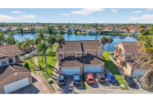 8260 Nw 191st Ln 14l, Hialeah