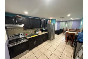 1299 NE 40th Ct, Oakland Park, FL 33334, - MLS#A11937746