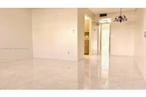 400 Sw 134th Way 107f, Pembroke Pines