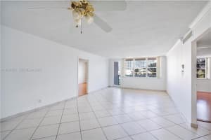 6770 Indian Creek Dr APT 4P, Miami Beach, FL 33141, - MLS#A11937765