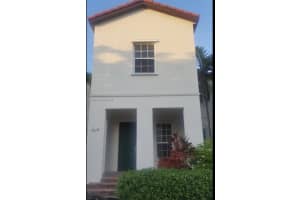 9219 Sw 170th Ave 9219, Miami