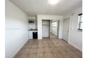 715 NE 6th St #12, Fort Lauderdale, FL 33304, - MLS#A11937787