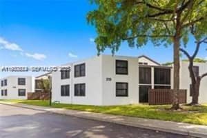 212 Lake Pointe Dr APT 210, Oakland Park, FL 33309, - MLS#A11937814