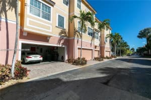 104 Harbors Way, Boynton Beach, FL 33435 - MLS#A11937818